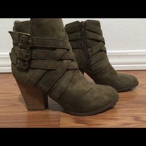 Charlotte Russe olive green boots